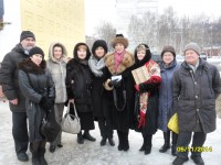 "Огоньковцы" с дочерью поэта Петра Суханова