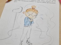 Дети раскрашивают