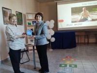 Сборник «Вкус жизни» Егора Елистратова – в дар библиотеке