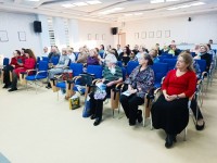 В зале внимательные слушатели